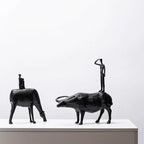 Escultura Decorativa Buffalo & Anquile — Helena Rodrigues
