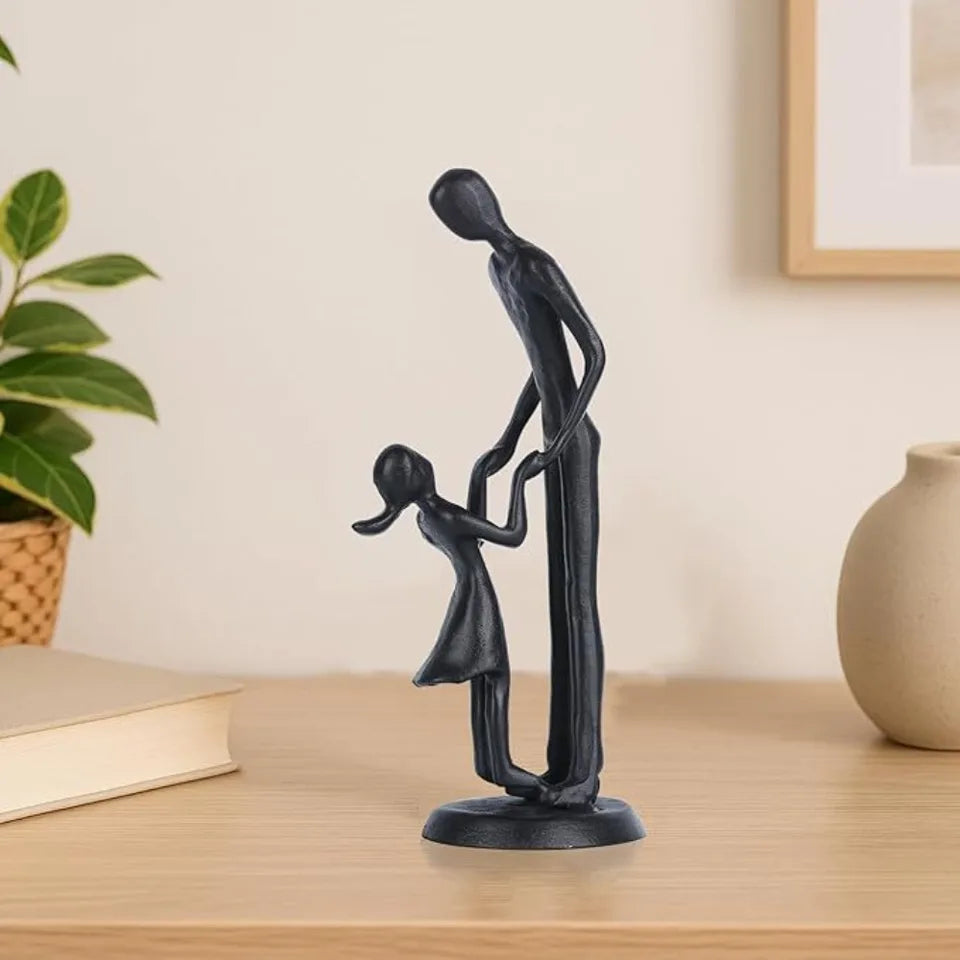Escultura Decorativa em Ferro Fundido Pai e Filhos —  Michel Oliveira