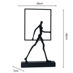 Escultura Decorativa em Ferro Fundido Walker — Michel Oliveira