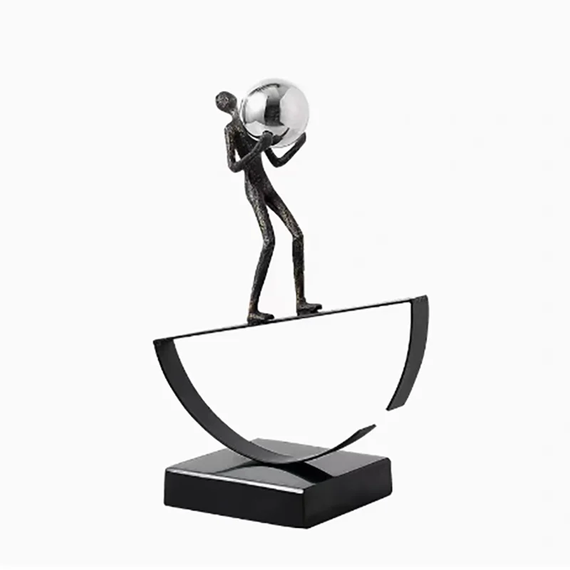 Escultura Decorativa em Ferro Fundido Equilibrista — Michel Oliveira