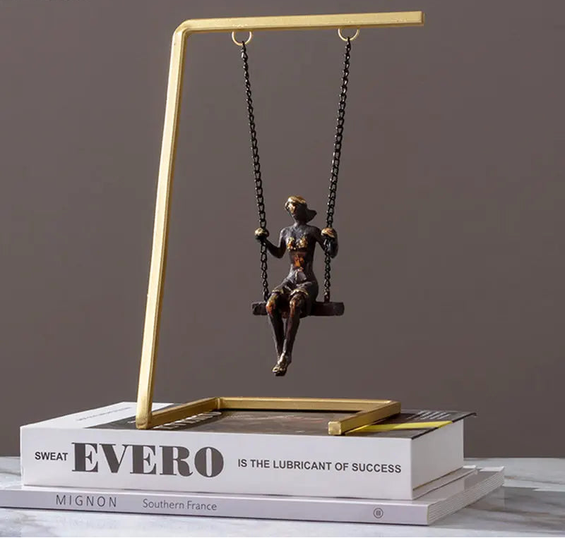 Escultura Decorativa Balanço — Helena Rodrigues