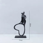 Escultura Decorativa Casal Romântico — Helena Rodrigues