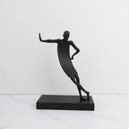 Escultura Decorativa em ferro Fundido Amparo — Jorge Leal