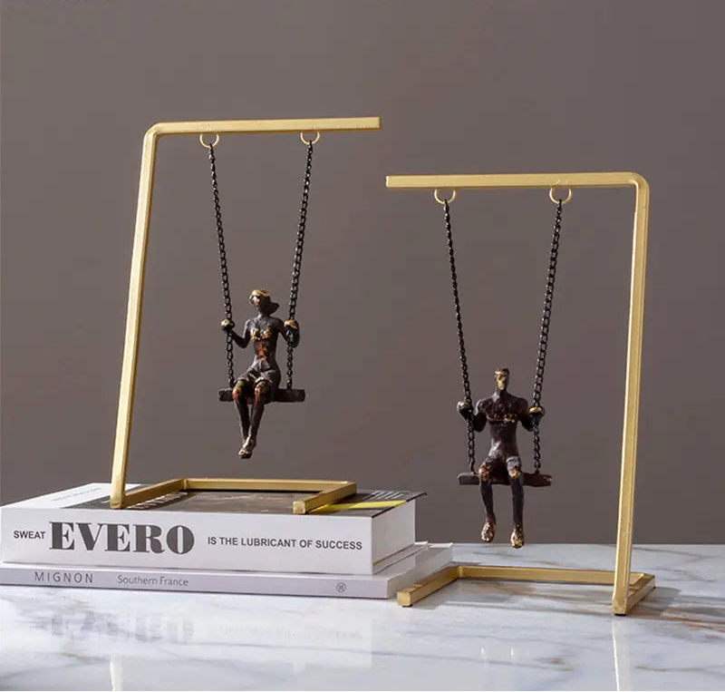 Escultura Decorativa Balanço — Helena Rodrigues