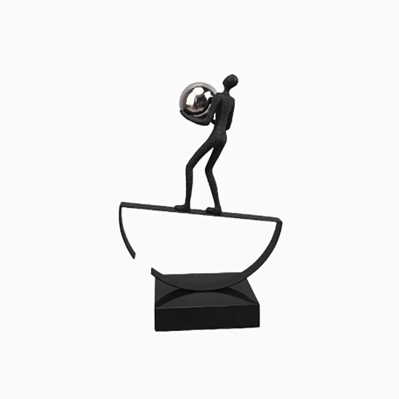 Escultura Decorativa em Ferro Fundido Equilibrista — Michel Oliveira
