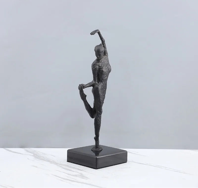 Escultura Decorativa em Ferro Fundido Bailarina de Balé — Michel Oliveira