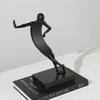 Escultura Decorativa em ferro Fundido Amparo — Jorge Leal